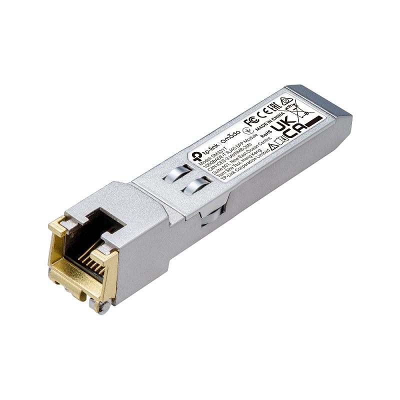 Фото-1 Трансивер TP-Link Omada SM331T — вид под углом; металлический корпус серебристого цвета, разъём RJ45 на торце с золотистой рамкой и видимыми контактами, сверху наклейка TP-Link. Важно для подтверждения, что модуль под витую пару (RJ45).