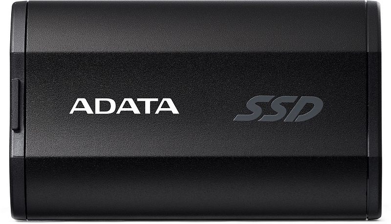 Фото-1 Внешний SSD ADATA SD810 4 ТБ, вид сверху: чёрный корпус с матовой текстурой и логотипами ADATA и SSD, боковая резиновая крышка на белом фоне; важно для идентификации внешнего вида модели.