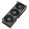 Фото-5 Видеокарта ASUS NVIDIA GeForce RTX 5070 Prime OC, вид сверху под углом. На фото трёхвентиляторный кожух, боковая надпись GeForce RTX и верхняя грань корпуса с ребристым торцом. Изображение важно для страницы товара, потому что показывает высоту и боковое исполнение видеокарты.