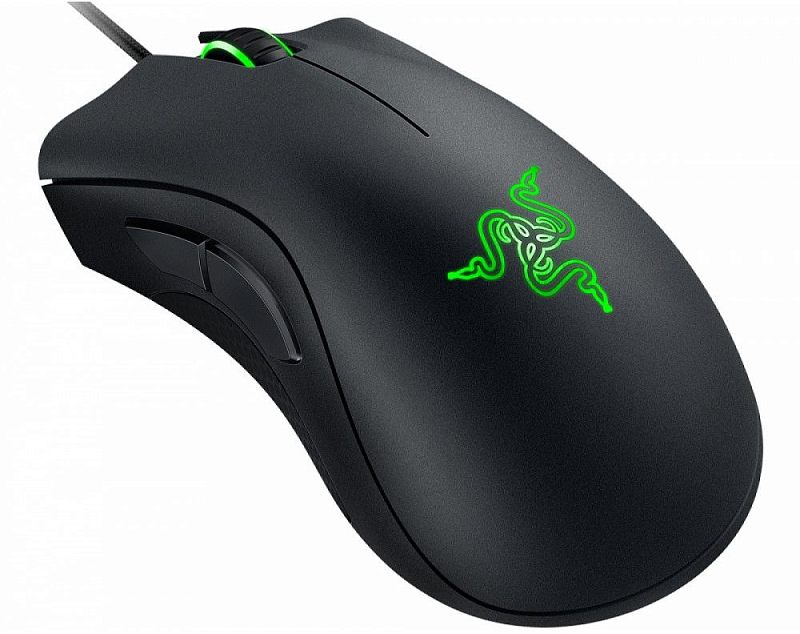 Фото-1 Проводная мышь Razer Essential, вид сверху слева; на фото видны кабель, подсвеченное колесо прокрутки, логотип Razer и две боковые кнопки, чёрный корпус; изображение показывает основной внешний вид устройства для страницы товара.