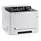 Фото-2 Цветной лазерный принтер Kyocera ECOSYS P5021cdn, фронтальный ракурс: открыт верхний выходной лоток, видны кнопка питания и разъём USB на передней панели; белый корпус с тёмно-серой верхней частью на белом фоне, чтобы различить элементы передней панели и доступ к подключению.