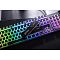 Фото-6 Модуль памяти Kingston FURY Beast KF432C16BB/8W, демонстрация на клавиатуре. На фото две чёрные планки FURY Beast лежат на RGB-клавиатуре, видны радиаторы и золотистые контакты. Изображение даёт контекст использования и показывает дизайн серии на странице товара.