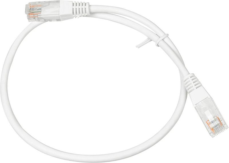 Фото-1 Патч-корд Lanmaster UTP Cat 5e TWT-45-45-0.5-WH, белый, 0,5 м — общий вид короткого кабеля в кольце с двумя коннекторами RJ45; видны белая оболочка, литые колпачки и прозрачные штекеры. Фото показывает длину и тип подключения для страницы товара.