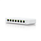 Фото-1 Коммутатор Ubiquiti UniFi Switch Ultra 210W, прямой фронтальный вид на белый корпус; видны восемь портов RJ45 с цветовой маркировкой, компактная передняя панель и логотип Ubiquiti на верхней части; фото показывает количество портов и формат устройства для страницы PoE-коммутатора.