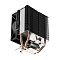 Фото-6 Кулер для процессора PCCooler R200, вид сзади/сбоку: серебристые пластины радиатора и выход медных тепловых трубок к основанию, слева видна боковина вентилятора и проволочные скобы крепления. Цвет: чёрный, серебристый, медные элементы; фото показывает заднюю часть радиатора и трубки.