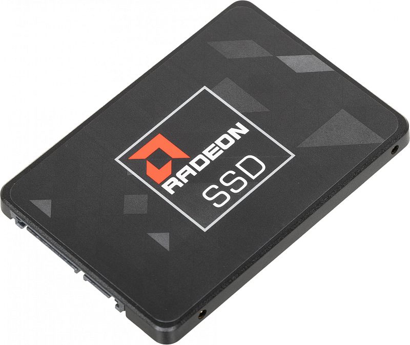 Фото-1 SSD AMD Radeon R5 2.5 256 ГБ, вид спереди под углом на корпус накопителя; на фото чёрный корпус формата 2.5", крупный логотип Radeon SSD и боковой профиль корпуса; изображение показывает внешний вид устройства для карточки товара.