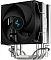 Фото-2 Радиатор охлаждения процессора DeepCool AG300, крупный план спереди: чёрный вентилятор с логотипом на ступице, рядом виден край пакета алюминиевых рёбер и проволочная скоба; ракурс помогает оценить фронтальную часть кулера.
