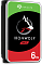 Фото-3 Жёсткий диск Seagate IronWolf ST6000VN001, боковой вид; металлический корпус и крепёжные отверстия помогают оценить установочный формат 3,5 дюйма.