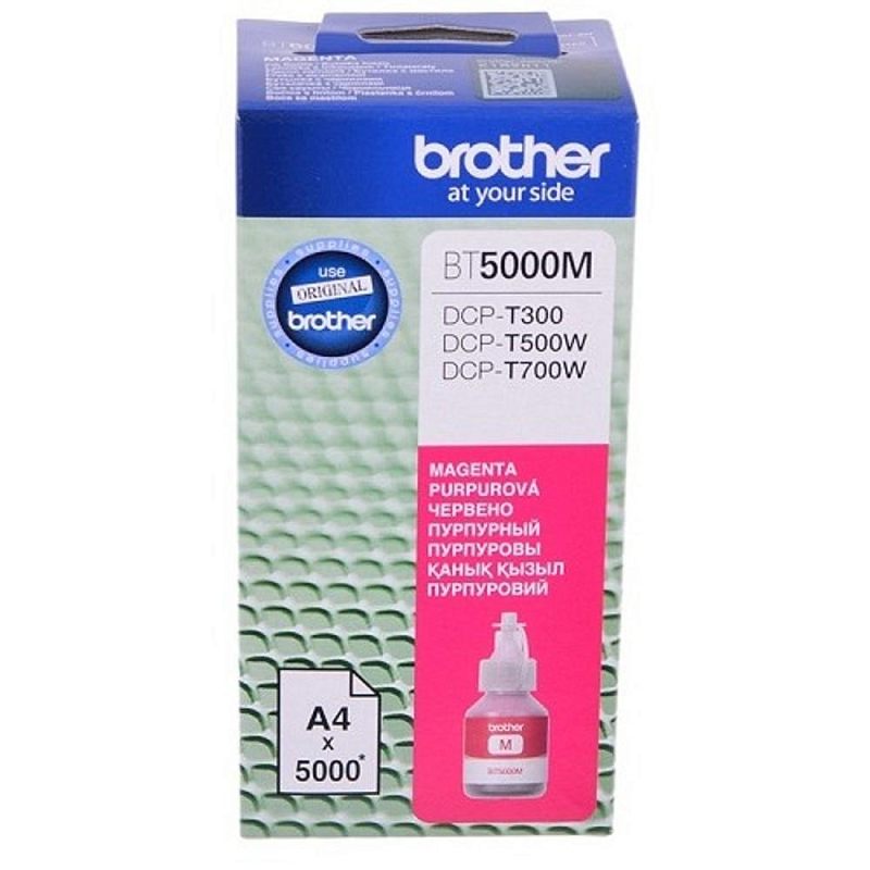 Фото-1 Струйный картридж Brother BT5000M 48 мл, вид спереди на коробку; синяя верхняя часть упаковки, бело-зелёный фон, крупная маркировка BT5000M, пурпурный блок Magenta и изображение флакона. Важно для карточки товара, чтобы показать упаковку, цвет чернил и объём 48 мл по характеристике товара.