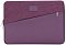 Фото-1 Чехол для ноутбука RivaCase 7903 13.3 &mdash; вид спереди: верхняя панель бордово-фиолетовая с тканевой фактурой &laquo;ёлочка&raquo;, нижняя часть гладкая фиолетовая; по краю молния с двумя бегунками слева, вверху нашивка с логотипом и металлический ярлык сбоку; фото показывает материалы и оформление лицевой стороны чехла.