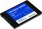 Фото-6 SSD WD Blue SA510 500GB, вид спереди под углом: 2,5-дюймовый чёрный корпус с синей лицевой наклейкой, видны боковая грань, нижняя часть корпуса и фронтальная маркировка; фото помогает оценить форму и толщину накопителя.
