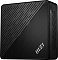 Фото-5 Неттоп MSI Cubi 5 1M 617XRU Mini PC, крупный план верхней части под углом справа; на фото видны диагонально рифлёная крышка, логотип MSI, глянцевая фронтальная вставка с USB-портами и вентиляционные прорези на боковой стенке; изображение дополняет страницу товара деталями корпуса и фронтальных элементов.