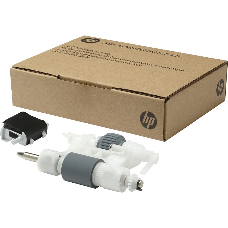 Фото-1 Комплект обслуживания АПД HP LaserJet M5035/5025 Q7842A — коробка и детали, вид под углом; коричневая коробка с надписью ADF MAINTENANCE KIT и логотипами HP, рядом белый роликовый узел с серым роликом и шестернями, плюс отдельная чёрная деталь; на белом фоне; показывает состав набора для обслуживания автоподатчика.