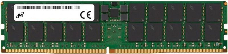 Фото-1 Модуль памяти Crucial MTC40F2046S1RC64BD2, вид спереди на DIMM. Видны зелёная плата, белая наклейка слева, центральный блок элементов питания и два ряда чипов памяти по длине модуля. Фото важно для страницы товара, потому что показывает маркировку и конструкцию модуля.